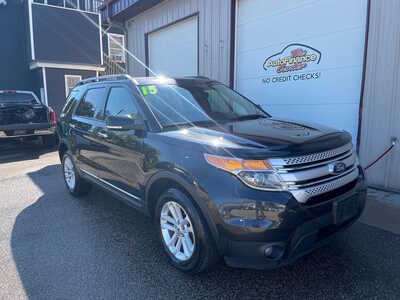 2015 Ford Explorer, $0. Photo 2