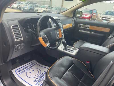2010 Lincoln MKX, $0. Photo 6
