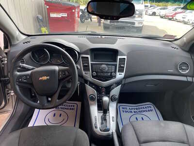 2015 Chevrolet Cruze, $0. Photo 5