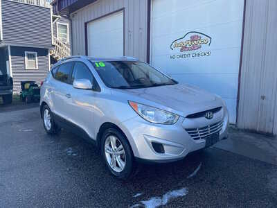 2010 Hyundai Tucson, $0. Photo 2