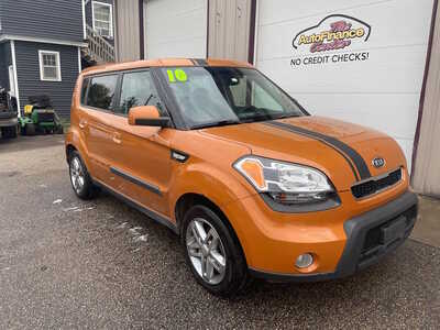 2010 Kia Soul, $0. Photo 2