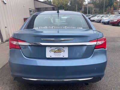 2011 Chrysler 200, $0. Photo 5