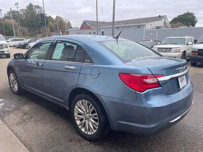 2011 Chrysler 200, $0. Photo 6