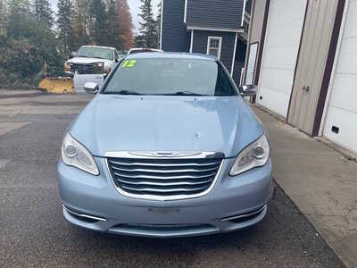 2012 Chrysler 200, $0. Photo 3