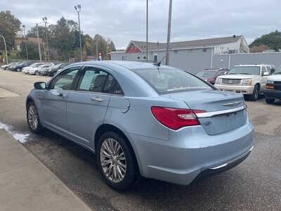 2012 Chrysler 200, $0. Photo 4