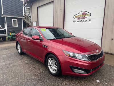 2013 Kia Optima, $0. Photo 2