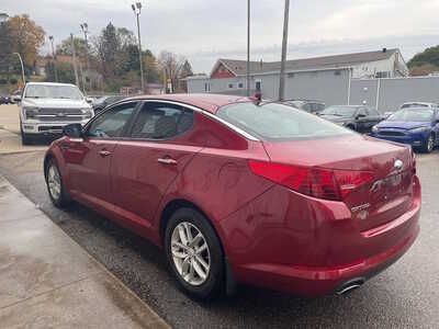 2013 Kia Optima, $0. Photo 4