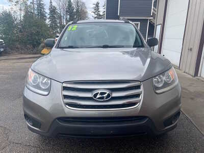 2012 Hyundai Santa Fe, $0. Photo 3