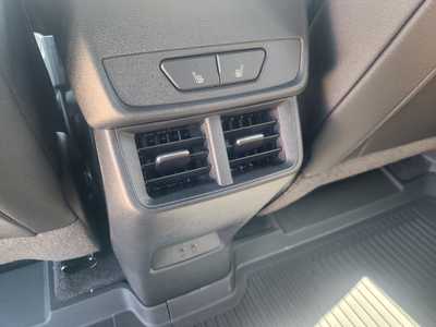 2025 Chevrolet Equinox, $39170. Photo 11
