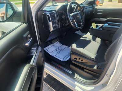 2018 Chevrolet 1500 Crew Cab, $30995. Photo 11