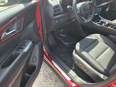 2025 Chevrolet Traverse, $52155. Photo 11