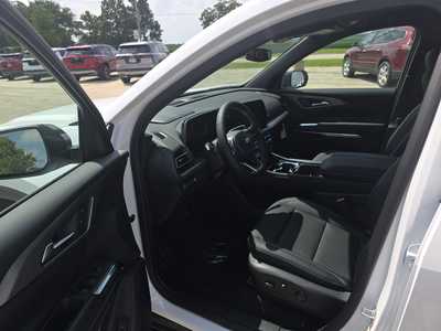 2025 Chevrolet Traverse, $46505. Photo 11