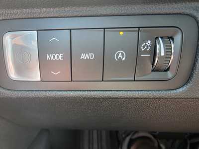 2025 Chevrolet Traverse, $46505. Photo 12