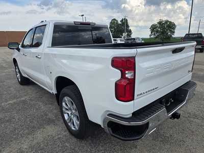 2025 Chevrolet 1500 Crew Cab, $68620. Photo 8