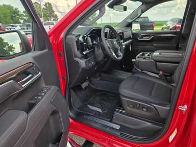 2025 Chevrolet 1500 Crew Cab, $59595. Photo 11