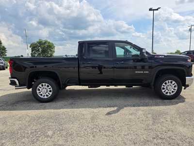 2025 Chevrolet 3500 Crew Cab, $76090. Photo 4