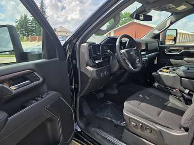 2025 Chevrolet 3500 Crew Cab, $76090. Photo 11