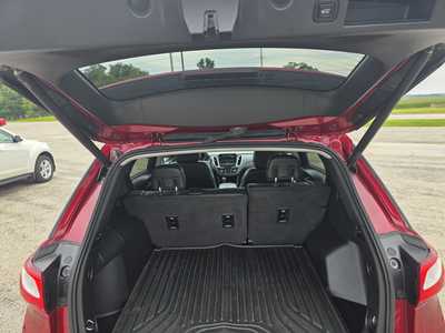 2018 Chevrolet Equinox, $18295. Photo 9