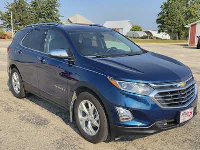 2020 Chevrolet Equinox, $17795. Photo 3