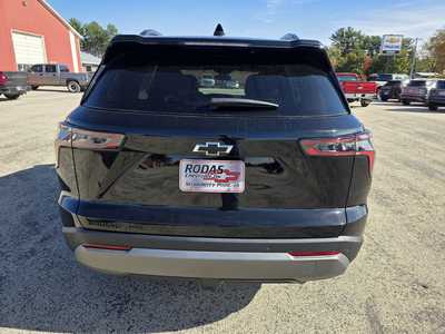 2026 Chevrolet Equinox, $35590. Photo 6