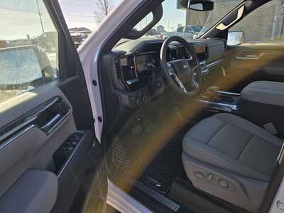 2026 Chevrolet 1500 Crew Cab, $67410. Photo 10