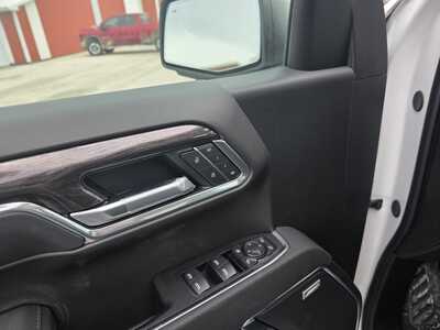 2026 Chevrolet 1500 Crew Cab, $69515. Photo 11