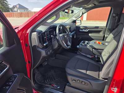 2026 Chevrolet 1500 Crew Cab, $61450. Photo 10