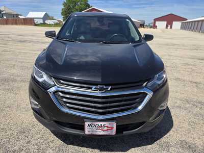 2021 Chevrolet Equinox, $15495. Photo 2