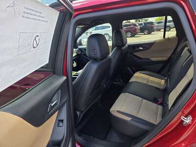 2026 Chevrolet Equinox, $40609. Photo 10