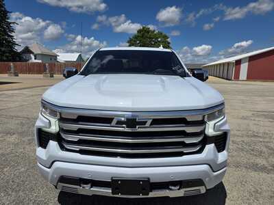 2026 Chevrolet 1500 Crew Cab, $81025. Photo 2