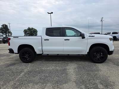 2025 Chevrolet 1500 Crew Cab, $43500. Photo 4