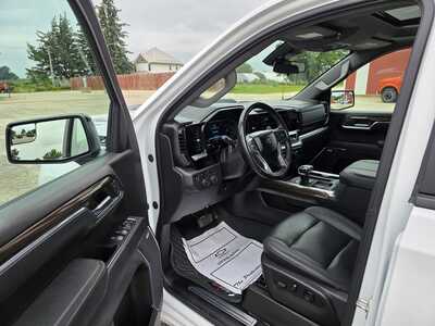2025 Chevrolet 1500 Crew Cab, $43500. Photo 9