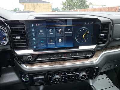 2025 Chevrolet 1500 Crew Cab, $43500. Photo 11