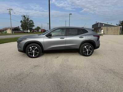 2026 Chevrolet Trax, $25954. Photo 1