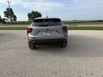 2026 Chevrolet Trax, $25954. Photo 4