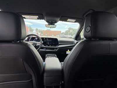 2027 Chevrolet Equinox, $36859. Photo 10