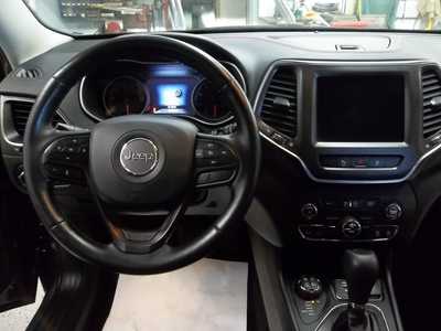 2021 Jeep Cherokee, $25990. Photo 7