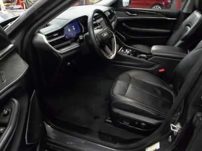 2022 Jeep Grand Cherokee, $31990. Photo 3