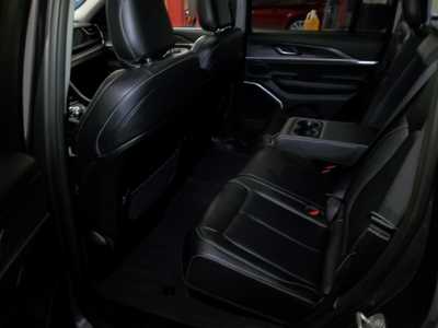 2022 Jeep Grand Cherokee, $31990. Photo 5