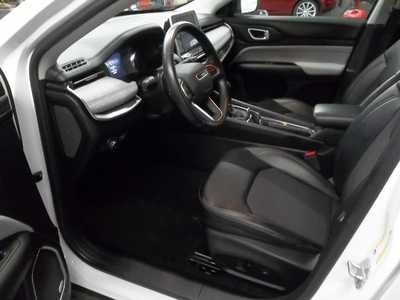 2022 Jeep Compass, $22990. Photo 3