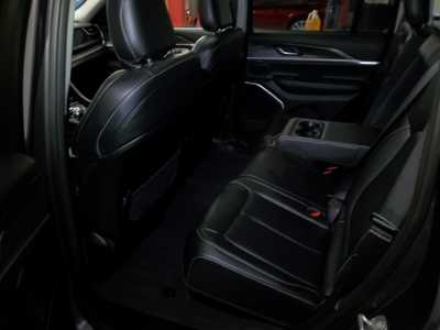 2022 Jeep Grand Cherokee, $31990. Photo 5