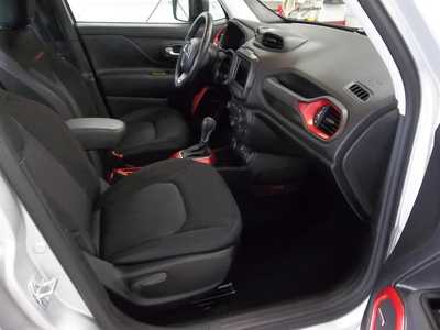 2020 Jeep Renegade, $17990. Photo 4