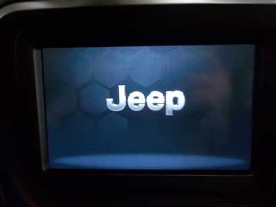 2020 Jeep Renegade, $17990. Photo 9