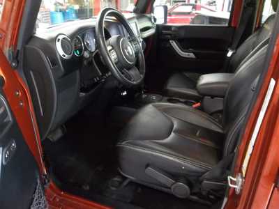 2014 Jeep Wrangler Unlimited, $14990. Photo 3