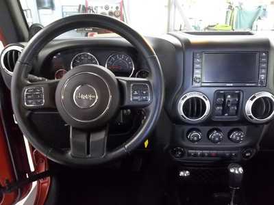 2014 Jeep Wrangler Unlimited, $14990. Photo 7