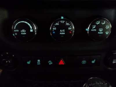 2014 Jeep Wrangler Unlimited, $14990. Photo 8
