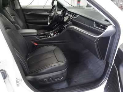 2022 Jeep Grand Cherokee, $34990. Photo 4