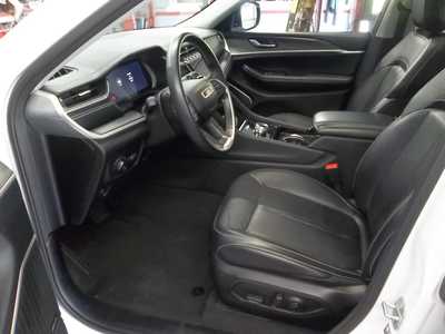 2021 Jeep Grand Cherokee L, $29990. Photo 3
