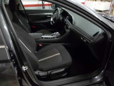 2023 Hyundai Sonata, $19990. Photo 4