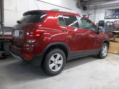 2022 Chevrolet Trax, $17990. Photo 2